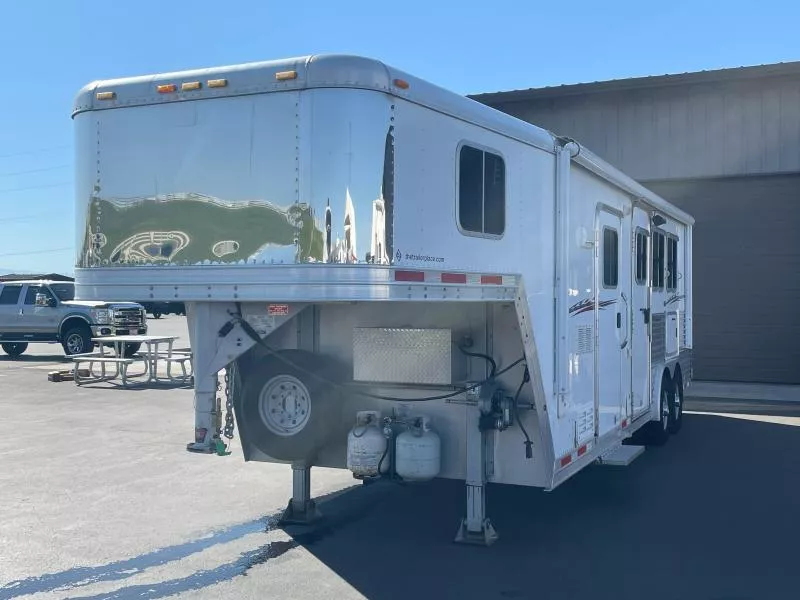 used Horse Trailers Featherlite  for sale, in Walla Walla, WA Thumbnail 2