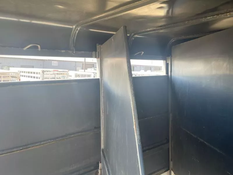 used Horse Trailers Charmac Trailers  for sale, in Walla Walla, WA Thumbnail 17