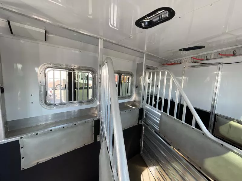 used Horse Trailers Featherlite  for sale, in Walla Walla, WA Thumbnail 45