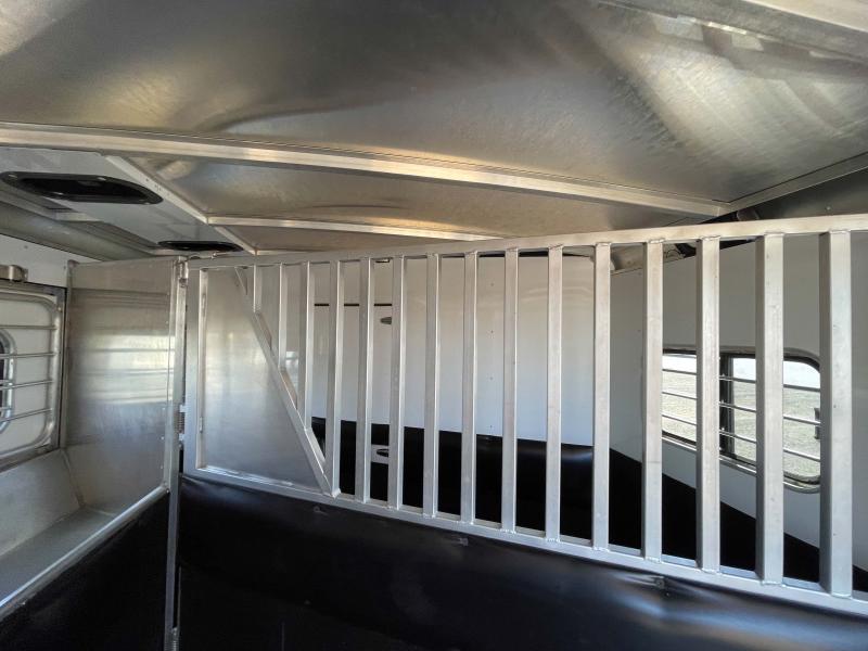 used Horse Trailers Sundowner Trailers  for sale, in Walla Walla, WA Thumbnail 29