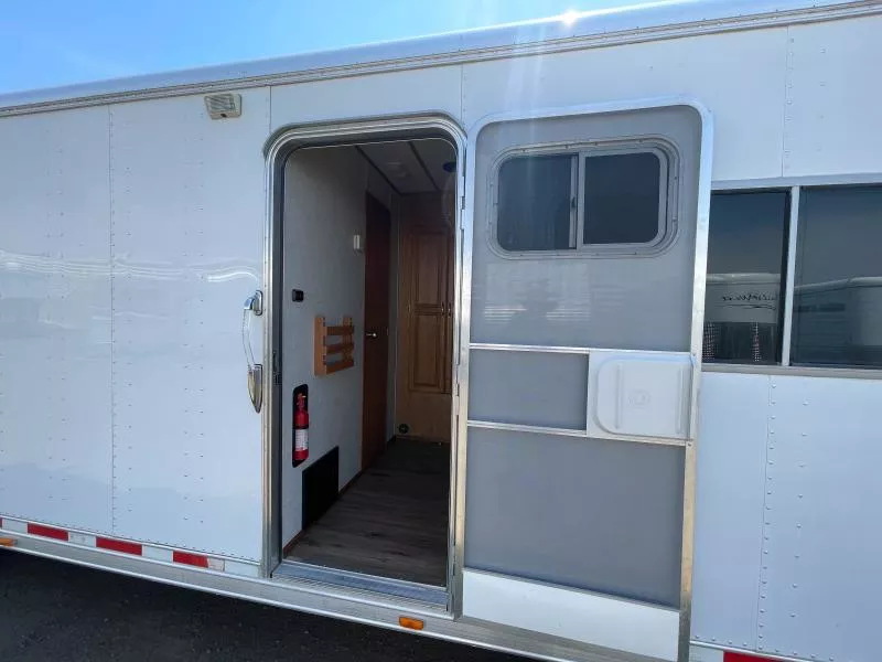 used Horse Trailers Featherlite  for sale, in Walla Walla, WA Thumbnail 25
