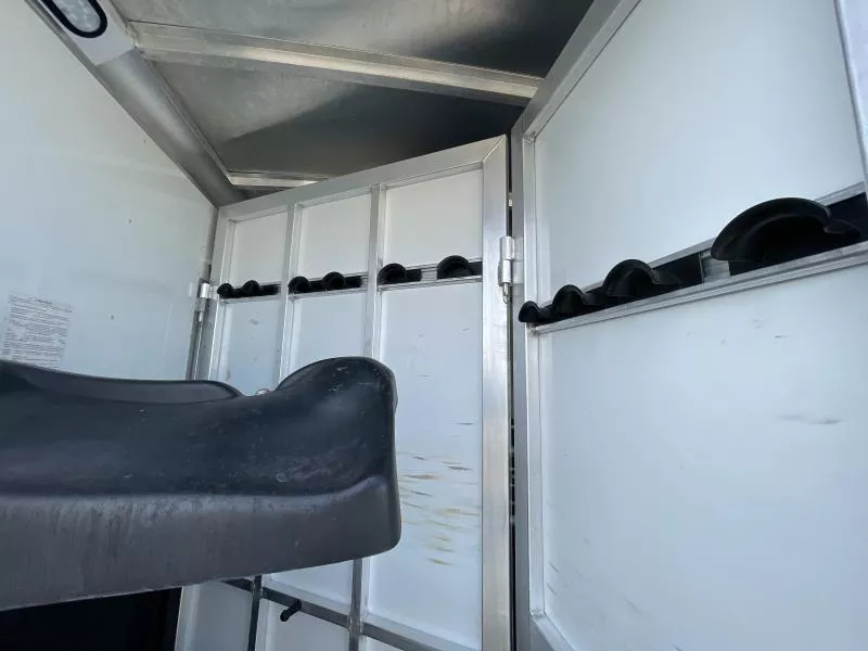 used Horse Trailers Sundowner Trailers  for sale, in Walla Walla, WA Thumbnail 12