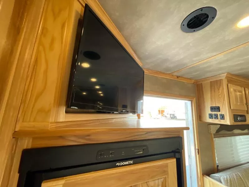 used Horse Trailers Featherlite  for sale, in Walla Walla, WA Thumbnail 20