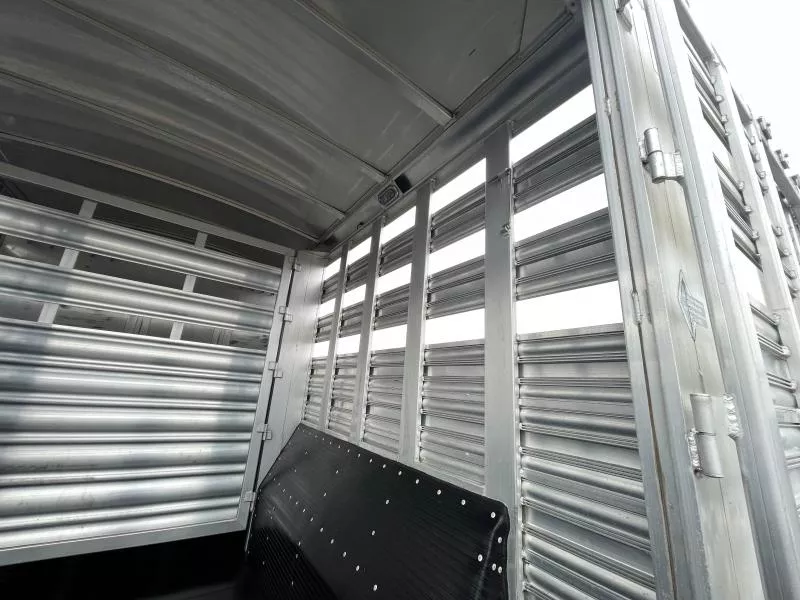 used Stock / Stock Combo Trailers Platinum Coach  for sale, in Walla Walla, WA Thumbnail 10