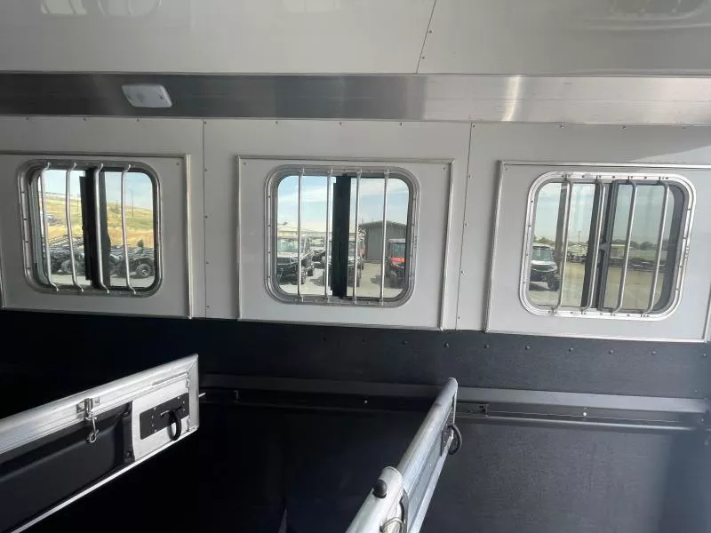 used Horse Trailers 4-Star Trailers  for sale, in Walla Walla, WA Thumbnail 21