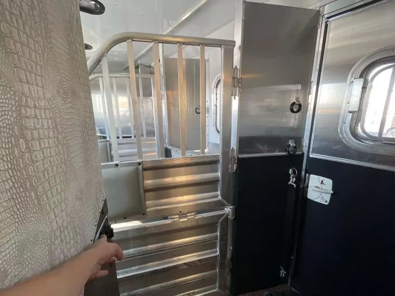 used Horse Trailers Featherlite  for sale, in Walla Walla, WA Thumbnail 54