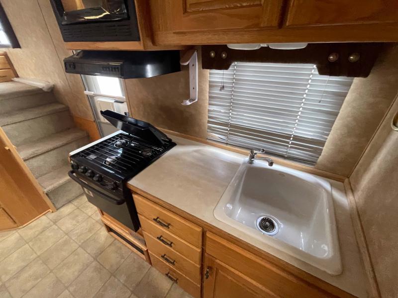 used Horse Trailers SilverLite Trailers  for sale, in Walla Walla, WA Thumbnail 39