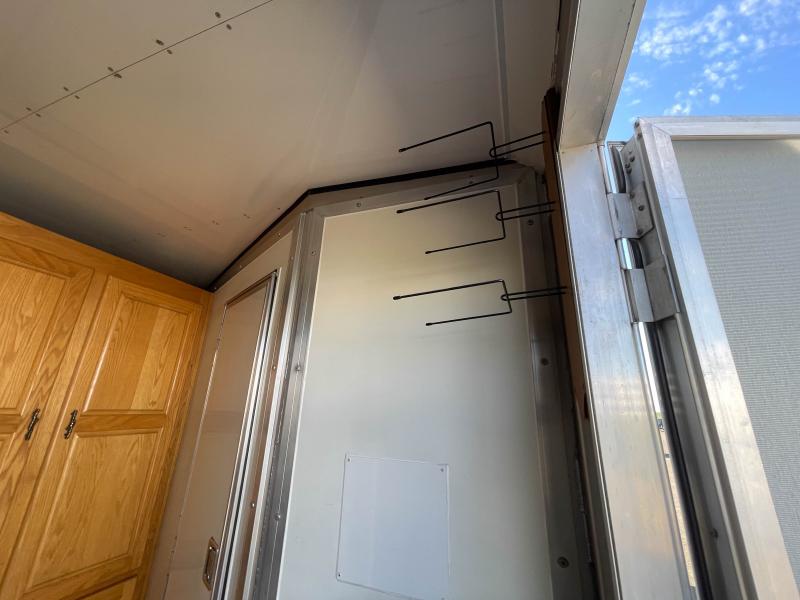 used Horse Trailers SilverLite Trailers  for sale, in Walla Walla, WA Thumbnail 27