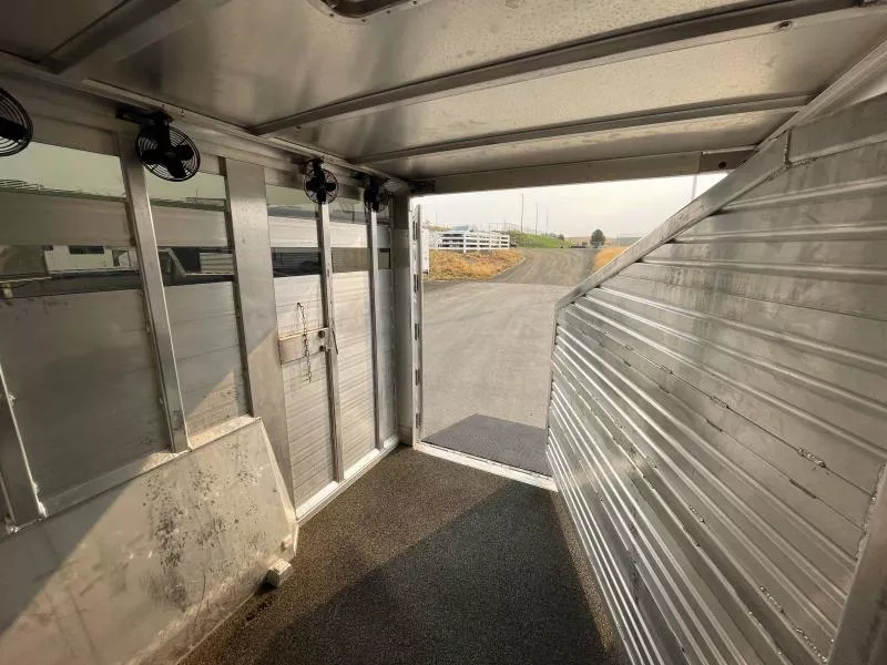 used Horse Trailers Featherlite  for sale, in Walla Walla, WA Thumbnail 30