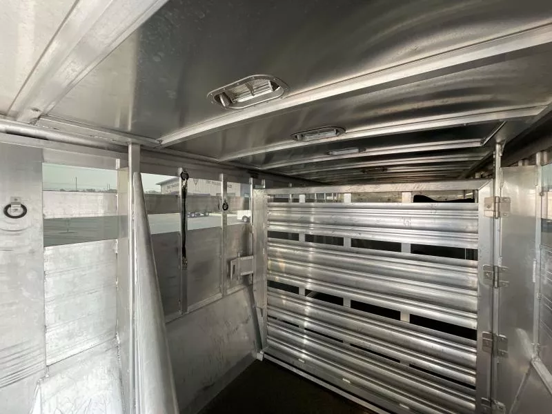 used Horse Trailers Featherlite  for sale, in Walla Walla, WA Thumbnail 24