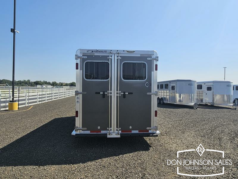 2024 Featherlite 9400 3H BP w/ Premier Tack