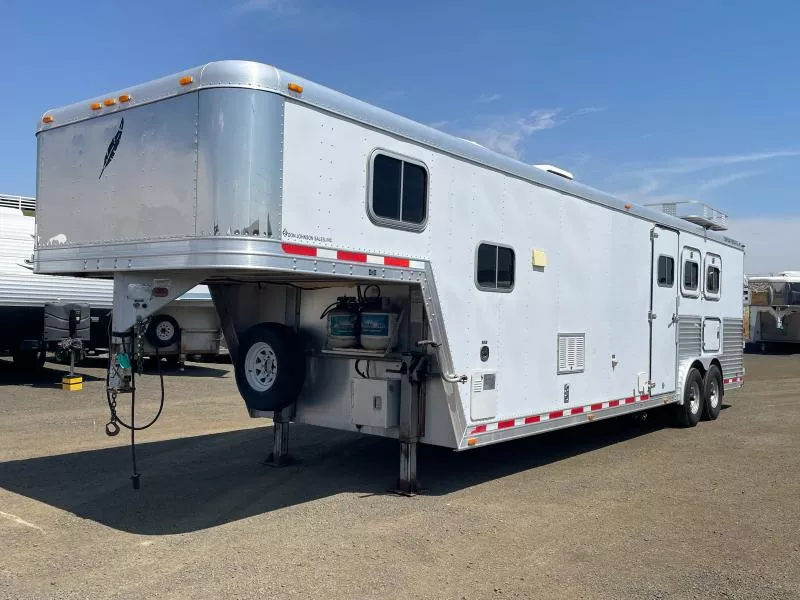 used Horse Trailers Featherlite  for sale, in Walla Walla, WA Thumbnail 3