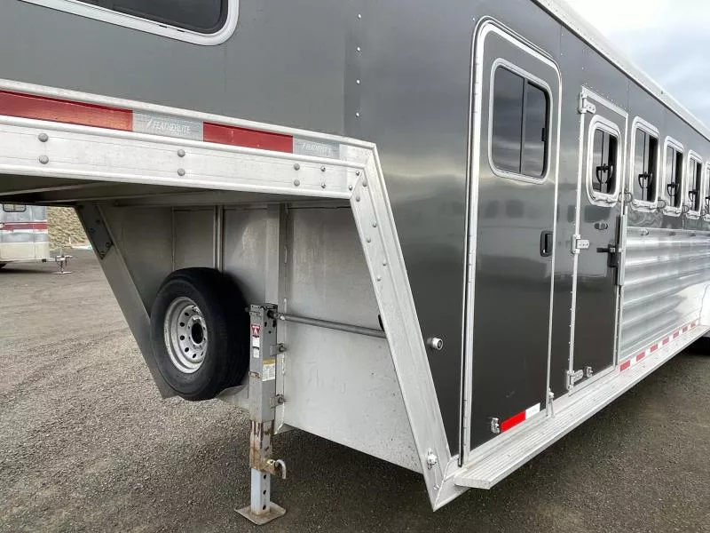 used Horse Trailers Featherlite  for sale, in Walla Walla, WA Thumbnail 5