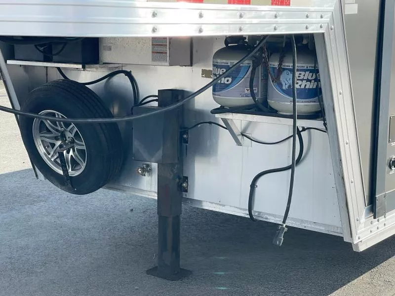 used Stock / Stock Combo Trailers Bison Trailers  for sale, in Walla Walla, WA Thumbnail 4