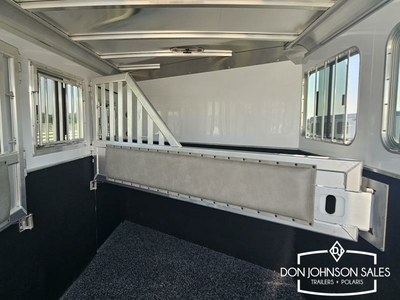 2024 Featherlite 9400 3H BP w/ Premier Tack