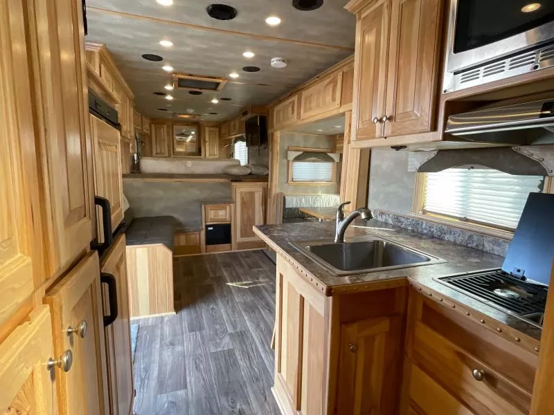 used Horse Trailers Featherlite  for sale, in Walla Walla, WA Thumbnail 29
