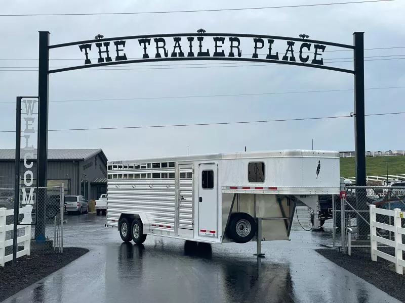 2026 Featherlite 8413 24' Stock Combo GN w/ Rubber Mats