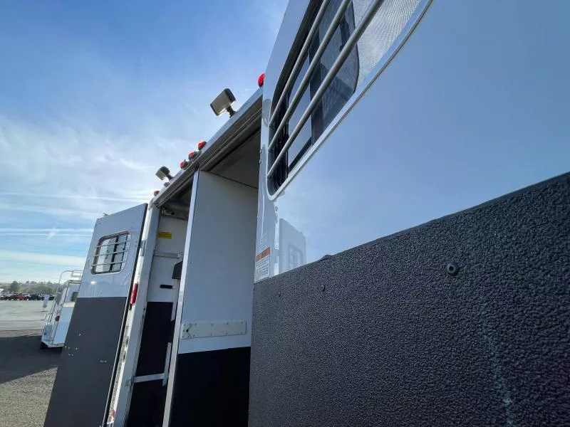 used Horse Trailers Sundowner Trailers  for sale, in Walla Walla, WA Thumbnail 22