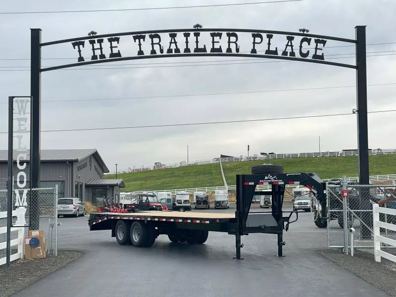 2026 Snake River GNFB25-20K DT Flatbed GN Trailer w/ Center Pop-up
