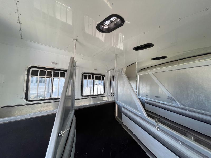 used Horse Trailers SilverLite Trailers  for sale, in Walla Walla, WA Thumbnail 21