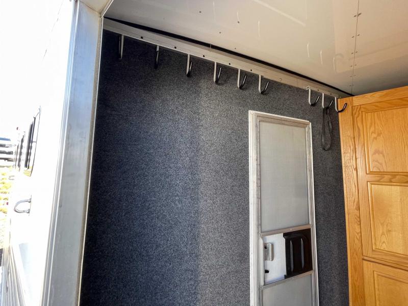 used Horse Trailers SilverLite Trailers  for sale, in Walla Walla, WA Thumbnail 28