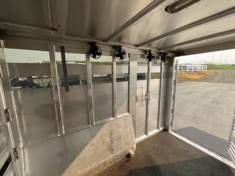 used Horse Trailers Featherlite  for sale, in Walla Walla, WA Thumbnail 29