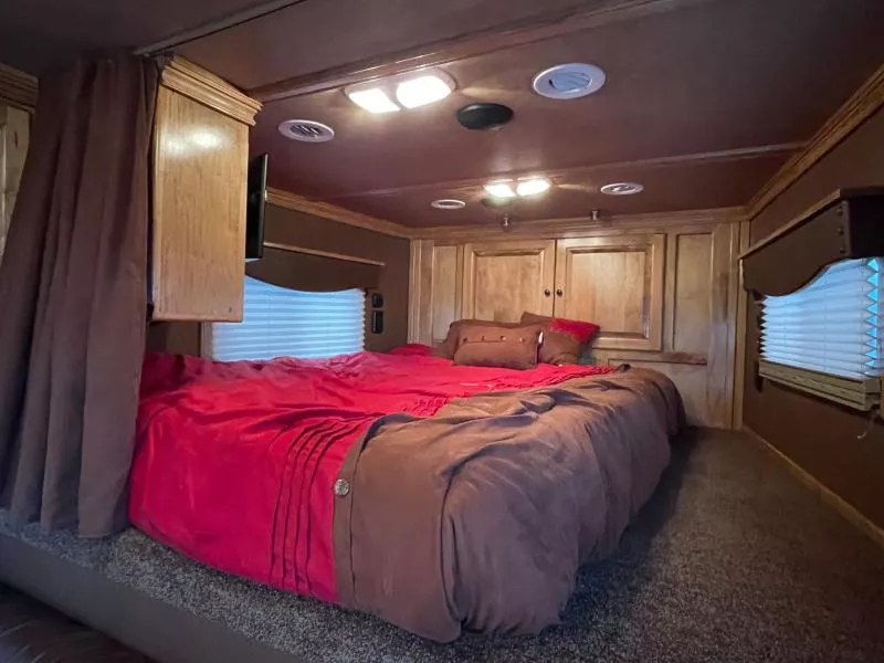 used Stock / Stock Combo Trailers Platinum Coach  for sale, in Walla Walla, WA Thumbnail 35