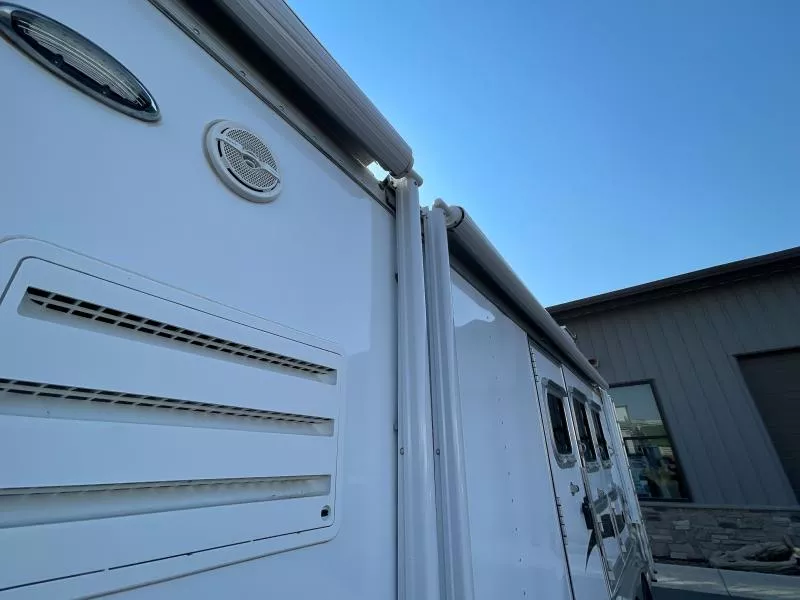 used Horse Trailers Featherlite  for sale, in Walla Walla, WA Thumbnail 33