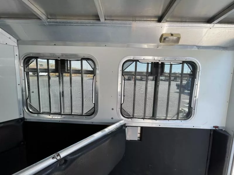 used Horse Trailers Logan Coach  for sale, in Walla Walla, WA Thumbnail 12
