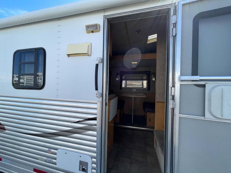 used Horse Trailers SilverLite Trailers  for sale, in Walla Walla, WA Thumbnail 31