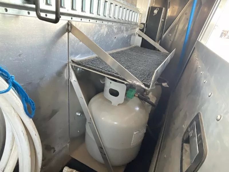 used Horse Trailers Featherlite  for sale, in Walla Walla, WA Thumbnail 5