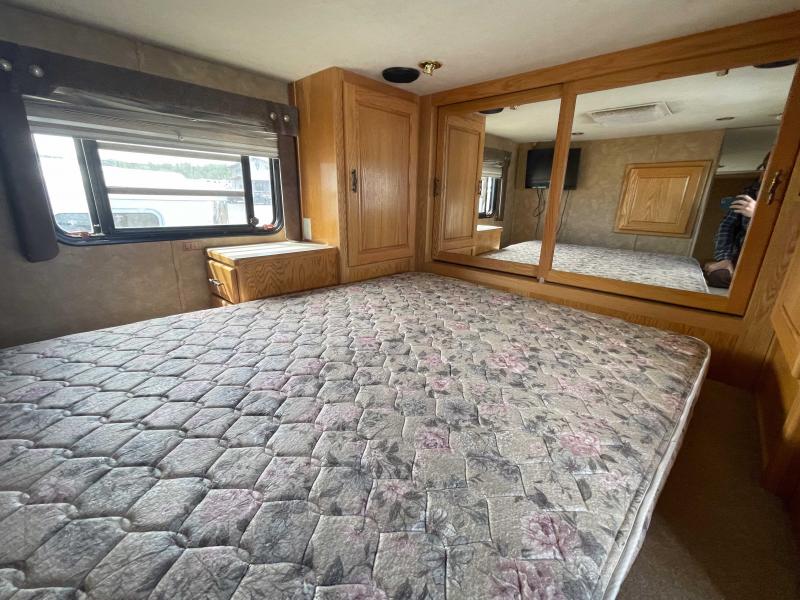 used Horse Trailers SilverLite Trailers  for sale, in Walla Walla, WA Thumbnail 44