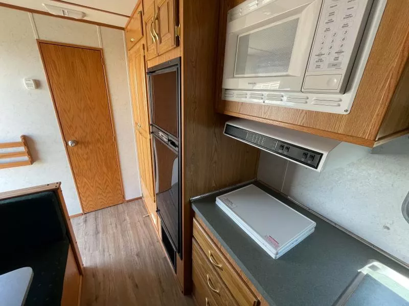 used Horse Trailers Featherlite  for sale, in Walla Walla, WA Thumbnail 41