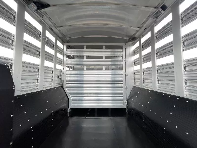 used Stock / Stock Combo Trailers Platinum Coach  for sale, in Walla Walla, WA Thumbnail 12