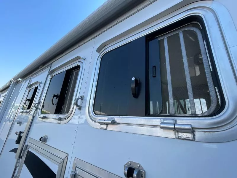used Horse Trailers Featherlite  for sale, in Walla Walla, WA Thumbnail 37