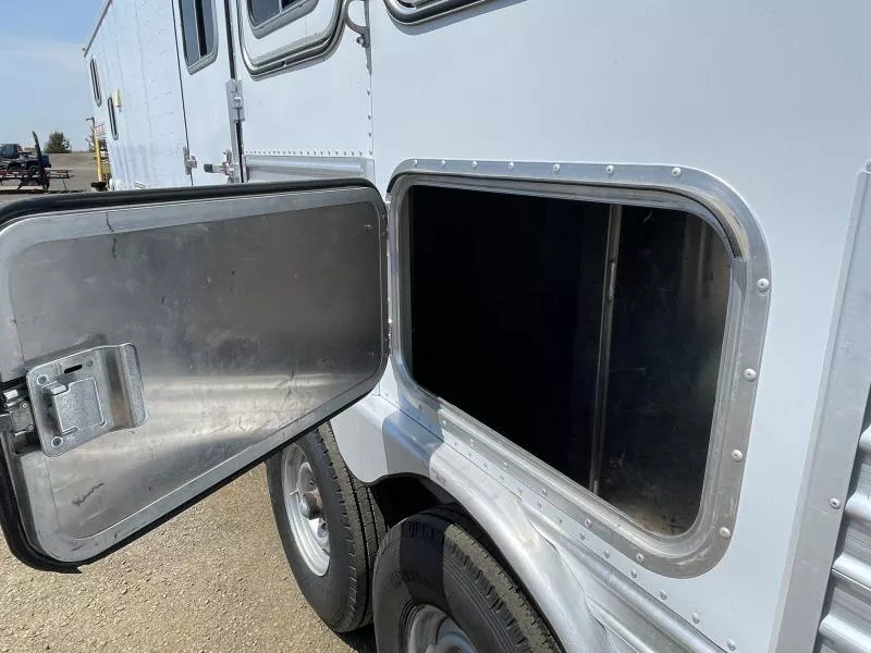 used Horse Trailers Featherlite  for sale, in Walla Walla, WA Thumbnail 8