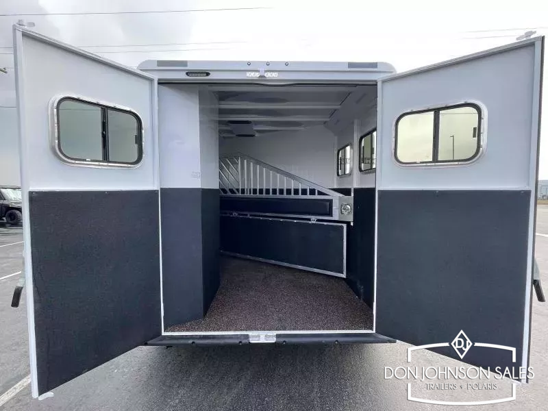 2026 Trails West Classic 12x12 2H LQ GN w/ Side Tack