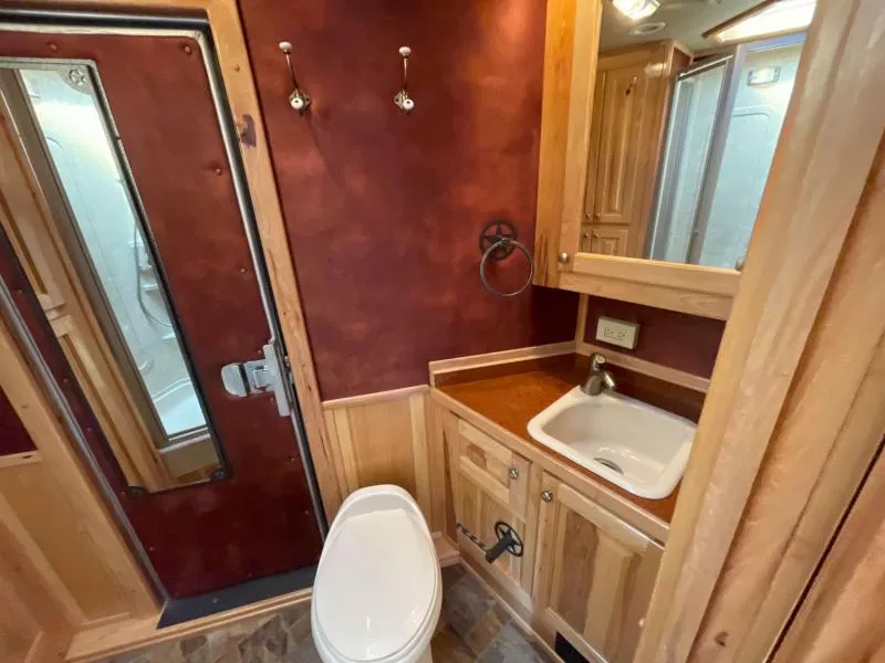 used Horse Trailers Platinum Coach  for sale, in Walla Walla, WA Thumbnail 35