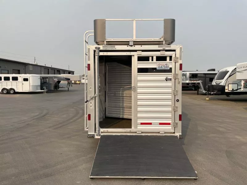 used Horse Trailers Featherlite  for sale, in Walla Walla, WA Thumbnail 16