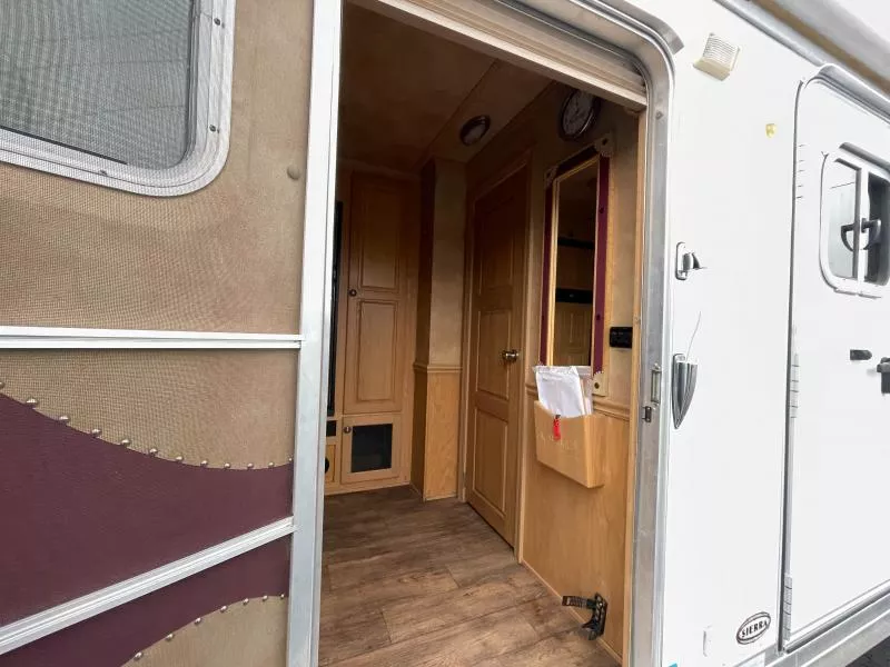 used Horse Trailers Featherlite  for sale, in Walla Walla, WA Thumbnail 8