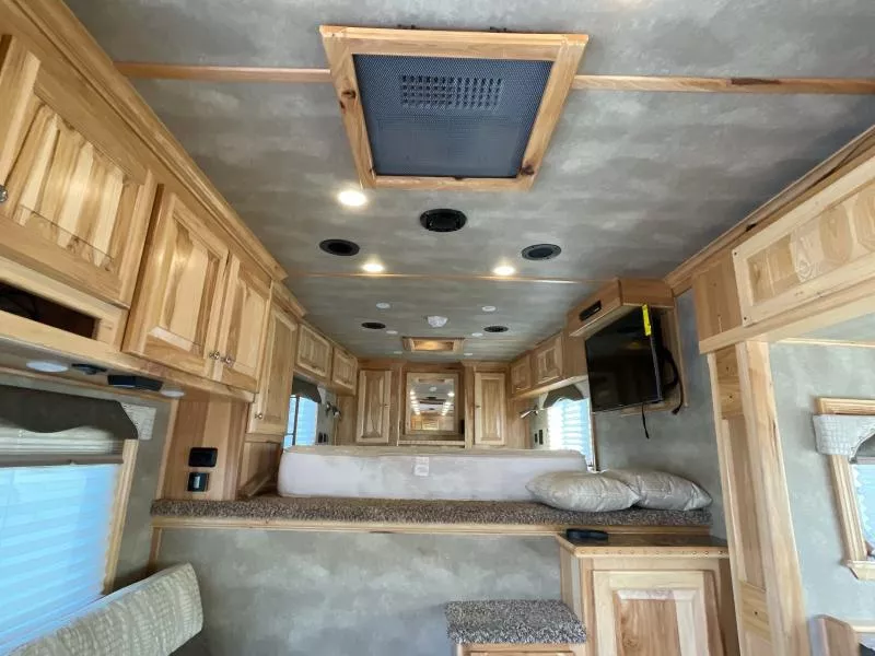 used Horse Trailers Featherlite  for sale, in Walla Walla, WA Thumbnail 10