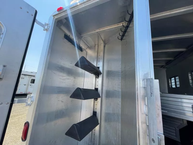 used Horse Trailers Featherlite  for sale, in Walla Walla, WA Thumbnail 14