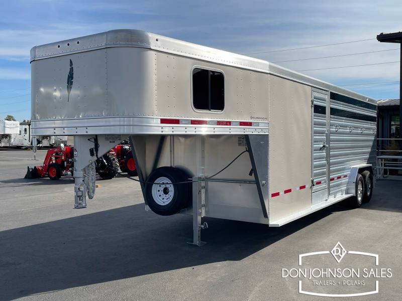 Featherlite 8413 20' 4H GN Horse Trailer w/Premier Tack
