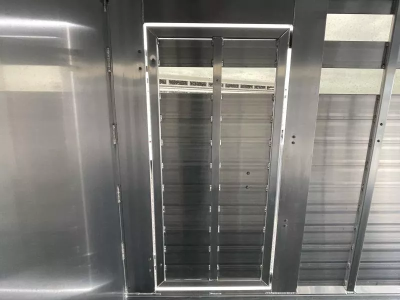 new Horse Trailers Featherlite  for sale, in Walla Walla, WA Thumbnail 18