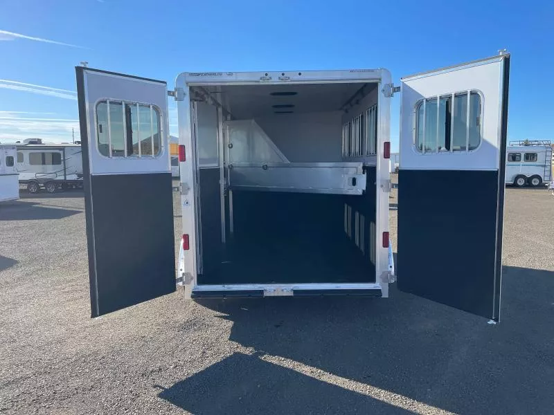 used Horse Trailers Featherlite  for sale, in Walla Walla, WA Thumbnail 9