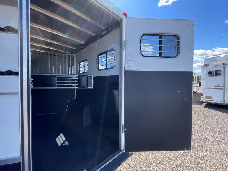 used Horse Trailers Sundowner Trailers  for sale, in Walla Walla, WA Thumbnail 20