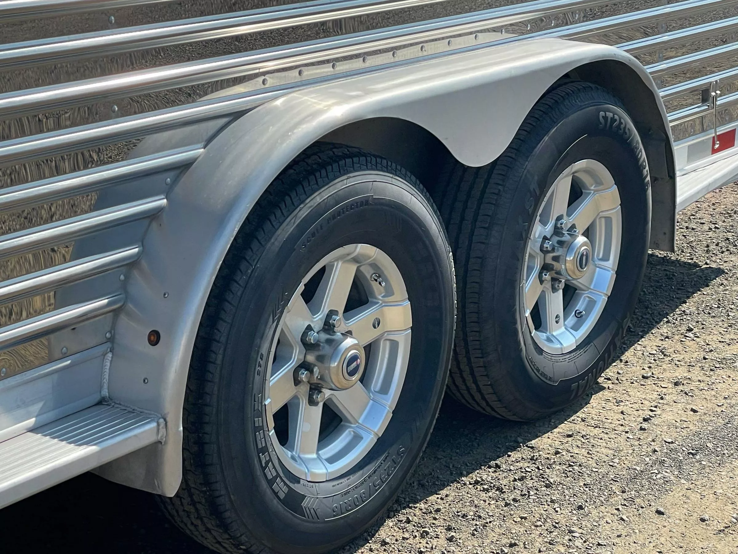 used Horse Trailers Featherlite  for sale, in Walla Walla, WA Thumbnail 5