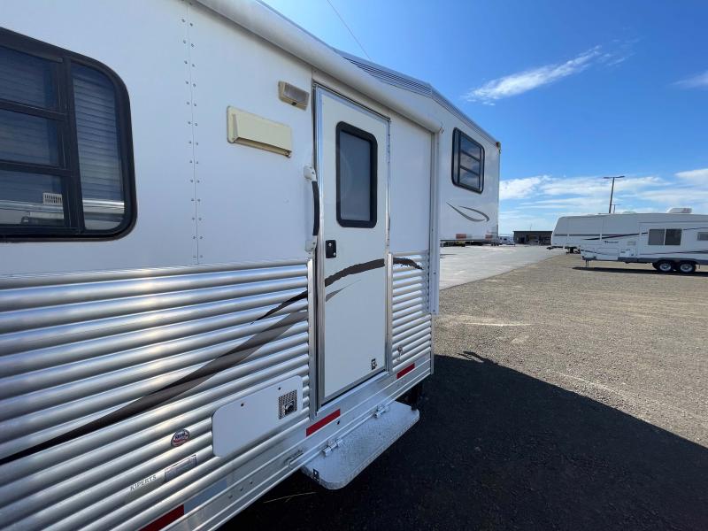 used Horse Trailers SilverLite Trailers  for sale, in Walla Walla, WA Thumbnail 30