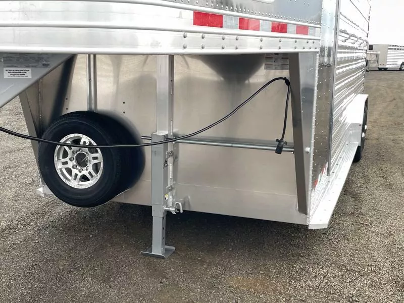 new Horse Trailers Featherlite  for sale, in Walla Walla, WA Thumbnail 5