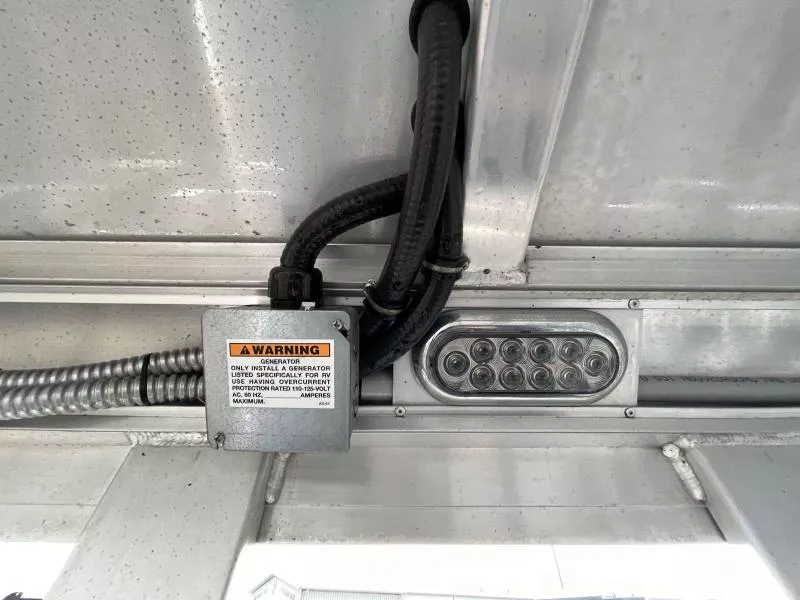 used Stock / Stock Combo Trailers Platinum Coach  for sale, in Walla Walla, WA Thumbnail 33